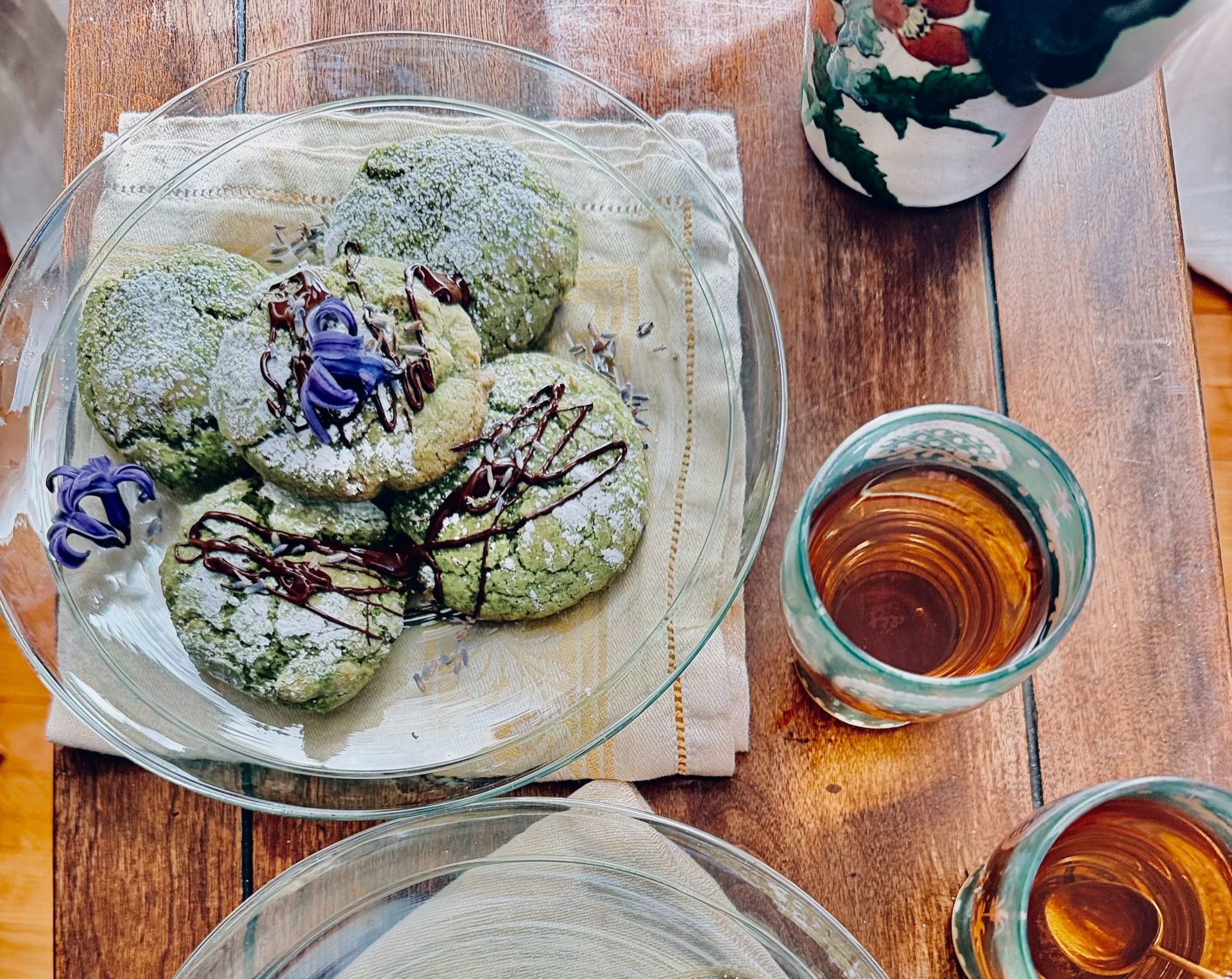 Matcha crinkle cookies